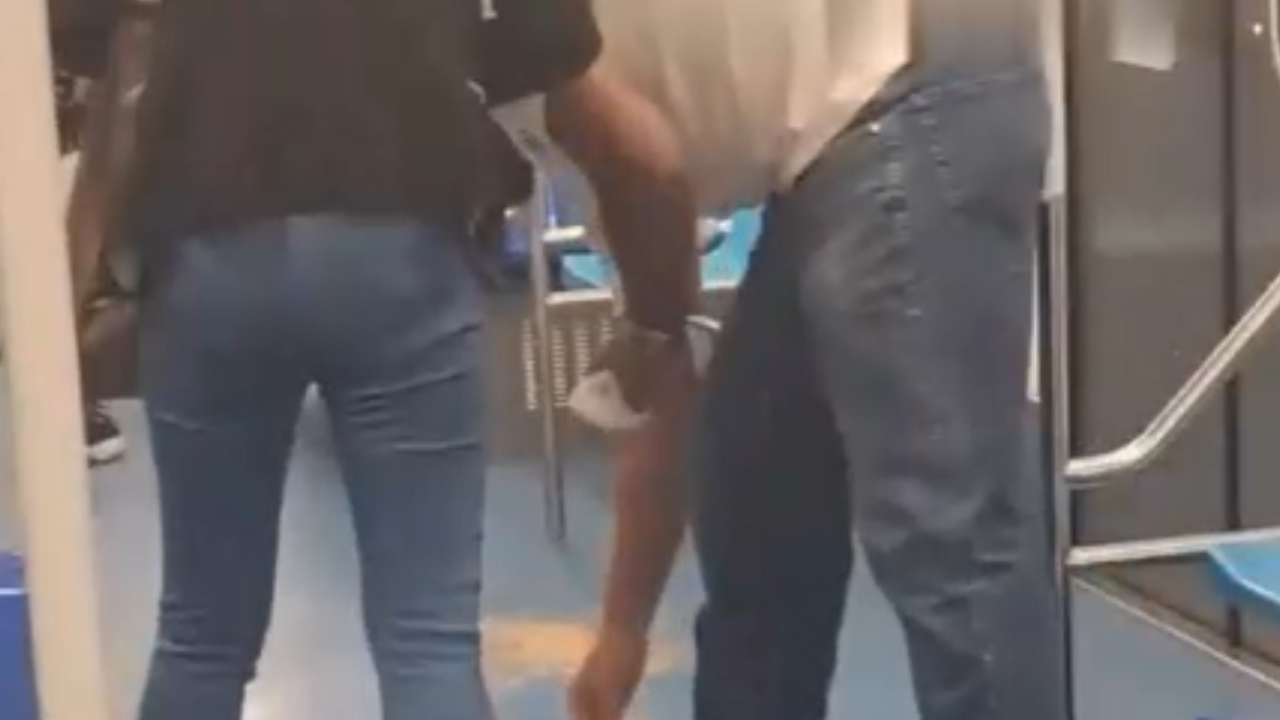 Passageiros registram episódio de sujeira na Linha 1-Azul do metrô de São Paulo