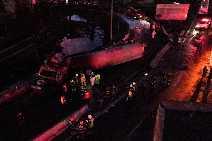 Caminhão-tanque explode no México e deixa ao menos 10 mortos e 70 feridos