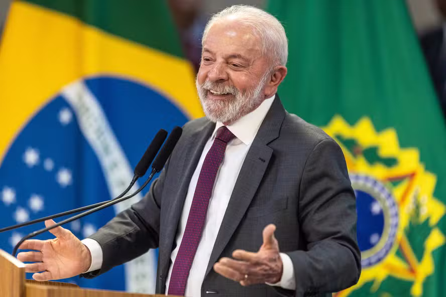 Lula lidera todos os cenários de 1º e 2º turno, aponta pesquisa Quaest