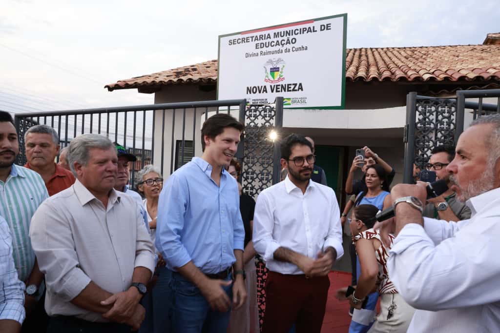 Em Nova Veneza, Daniel anuncia duplicação da GO-222, que liga Nerópolis a Inhumas
