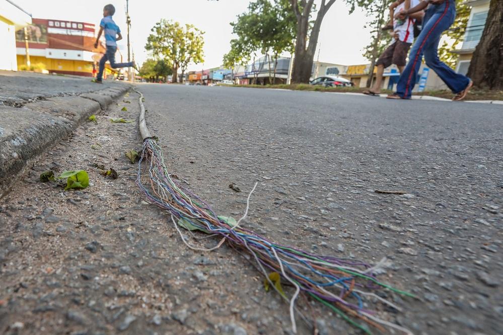 CEI dos fios soltos ganha força na Câmara com apoio de 28 vereadores