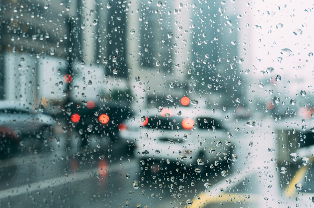A partir de domingo (12/10), a umidade começa a subir e favorece a formação de nuvens de tempestade