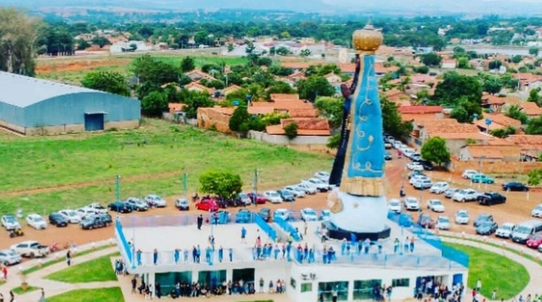 Maior imagem de Nossa Senhora Aparecida do Brasil fica em Goiás e nasceu de um sonho
