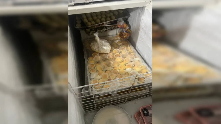 Buffet é interditado em Goiânia por funcionar sem alvará e em más condições