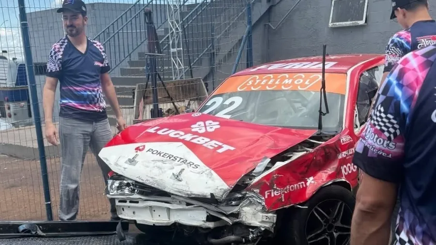 Ator Caio Castro sofre acidente em treino de corrida no Paraná