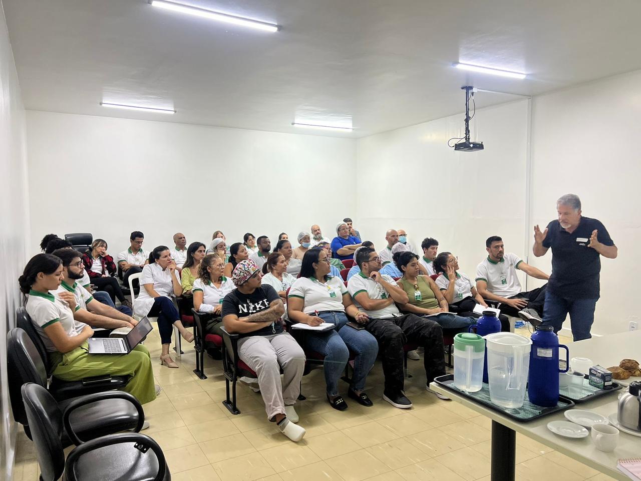 HEMNSL promove palestra sobre a ferramenta da qualidade 5S