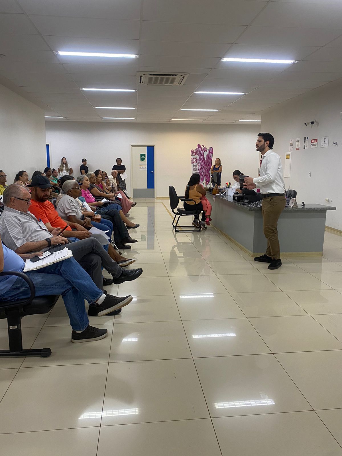 Dia Mundial da Visão é celebrado com palestra na Policlínica de Quirinópolis