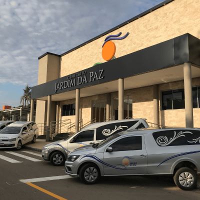 Cemitério Jardim da Paz se prepara para receber milhares de visitantes