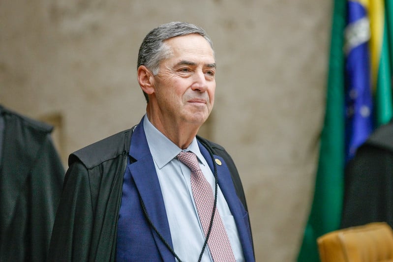 Barroso anuncia aposentadoria do STF e critica exposição pública