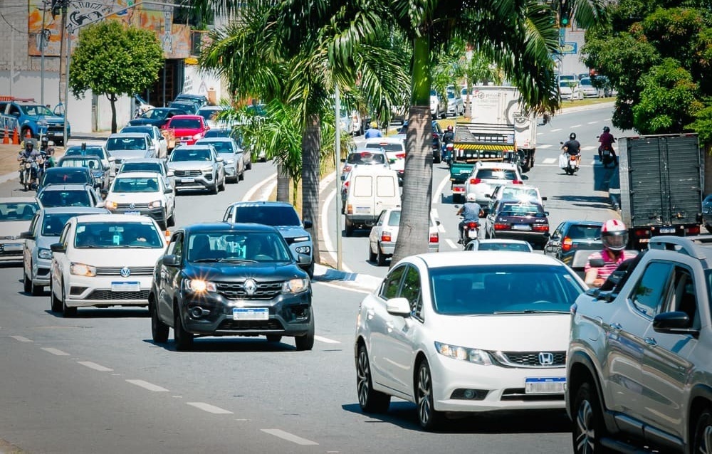Prazo para licenciar veículos em Goiás vence no dia 15 de outubro