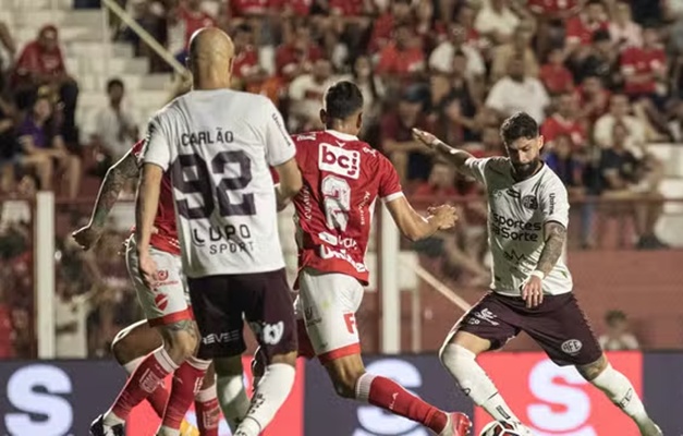 Vila Nova cede empate à Ferroviária no OBA e apenas cumpre tabela na reta final da Série B