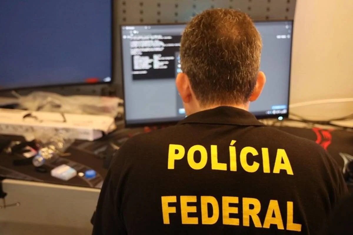 PF cumpre mandados em Goiânia contra hackers que desviaram R$ 813 milhões