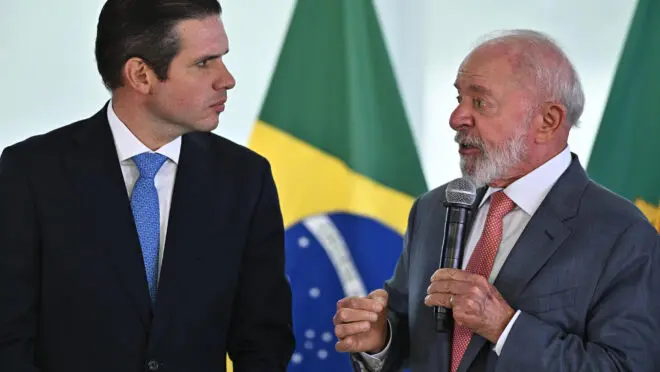 Motta tenta recompor espaços do Centrão após corte de cargos no governo