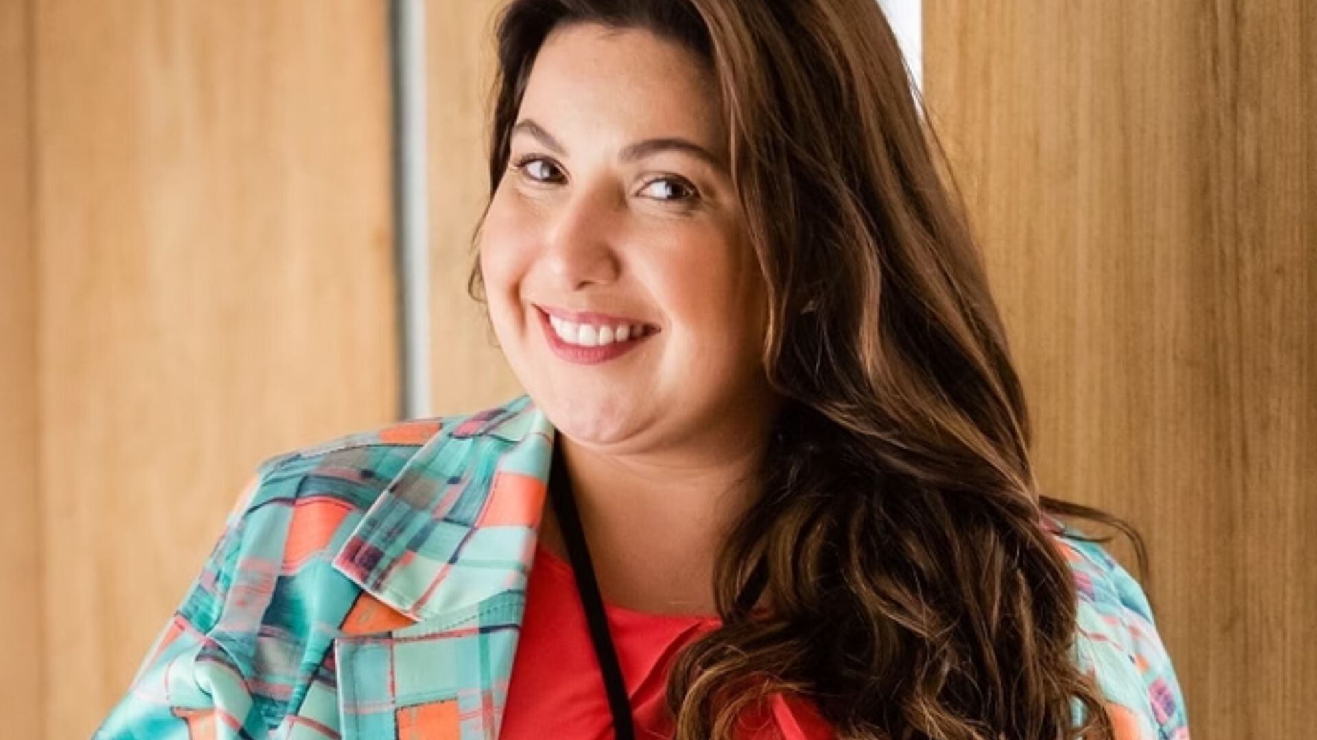 Atriz Mariana Xavier relata como é pegar metrô lotado: "Espremido"