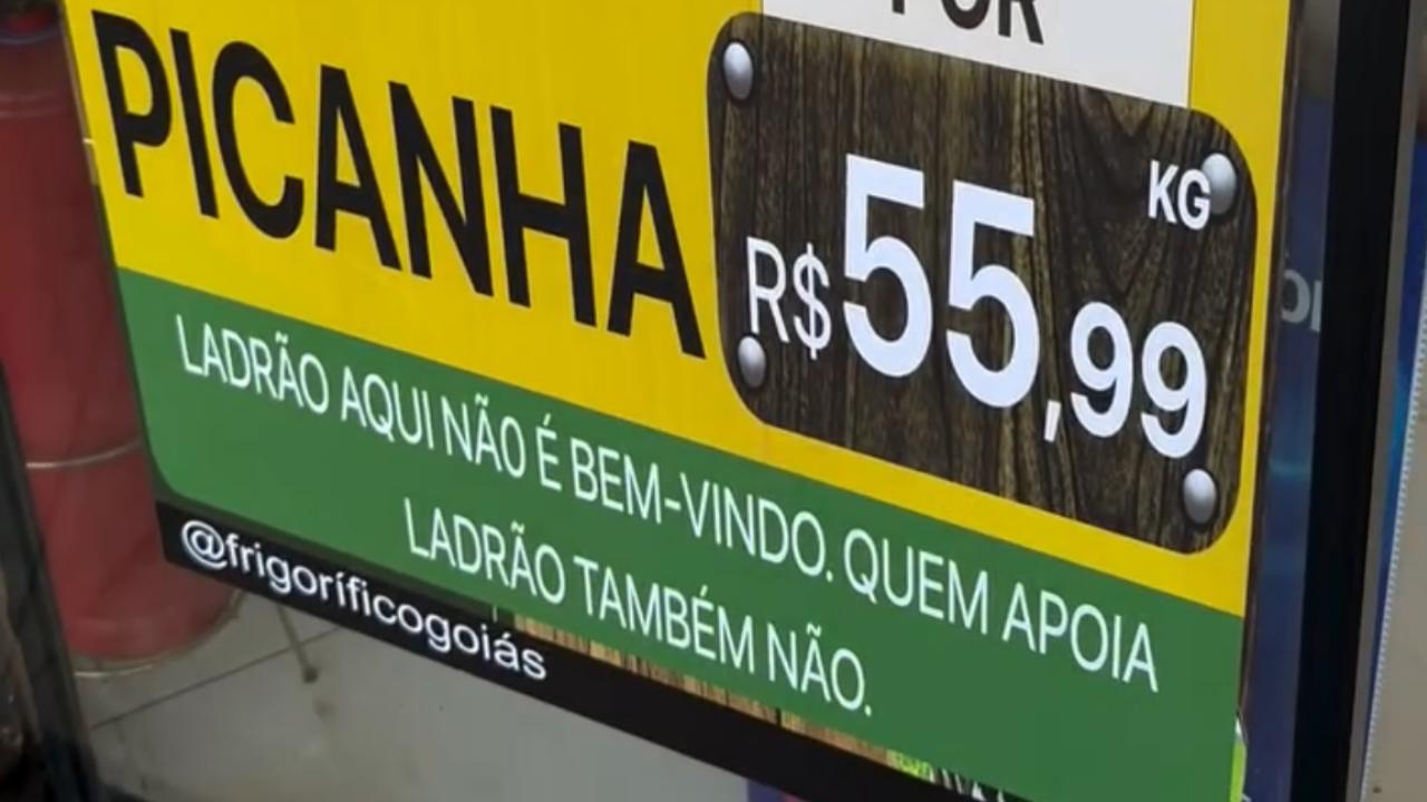 'Ladrão não é bem-vindo': Frigorífico troca cartaz após determinação judicial em Goiás; veja vídeo