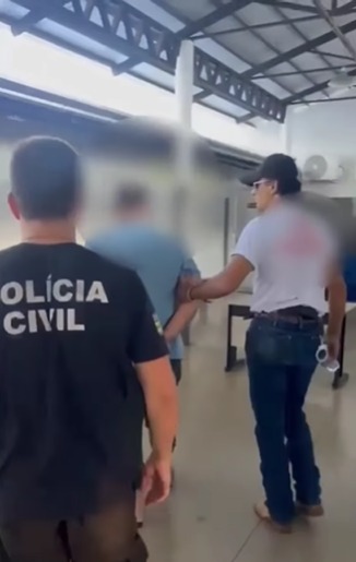 Cerca de 200 cães são resgatados de canil clandestino em Goiânia
