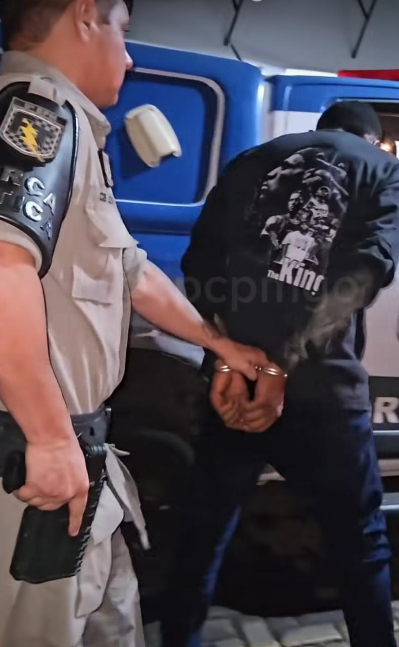 Homem atira contra namorada após discussão em Goiânia e é preso com drogas