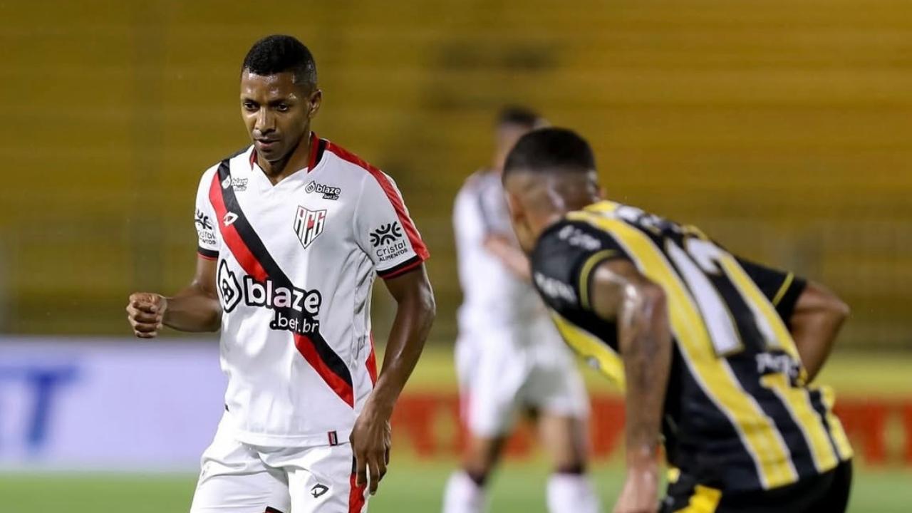 Atlético-GO decepciona torcida, sofre goleada para Volta Redonda e se complica na corrida pelo G4