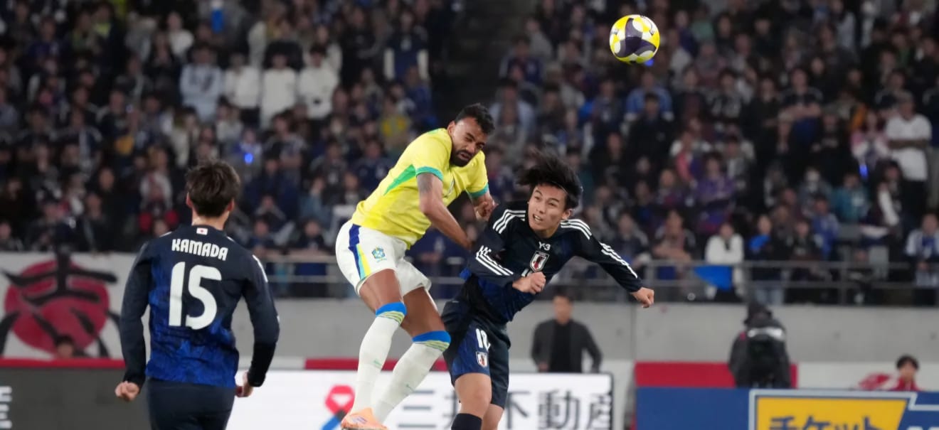 Falhas defensivas, especialmente do zagueiro Fabrício Bruno, contribuem para derrota marcante do Brasil diante do Japão