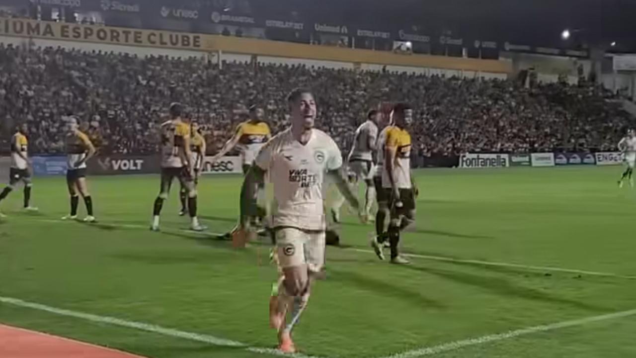 Goiás vence Criciúma fora de casa pela primeira vez, encerra série negativa e retorna ao G4