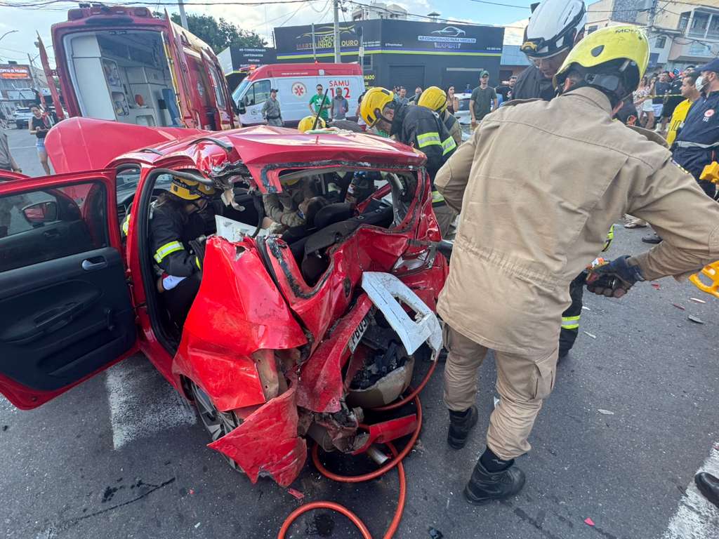 Seis ficam feridas em acidente em Goiânia