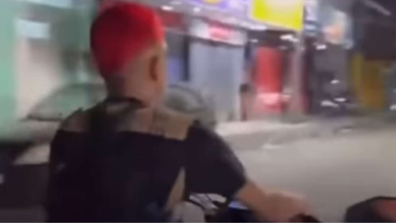 Jovem de 19 anos encontrado decapitado na Operação Contenção no Rio ostentou vídeo com fuzis e moto BMW