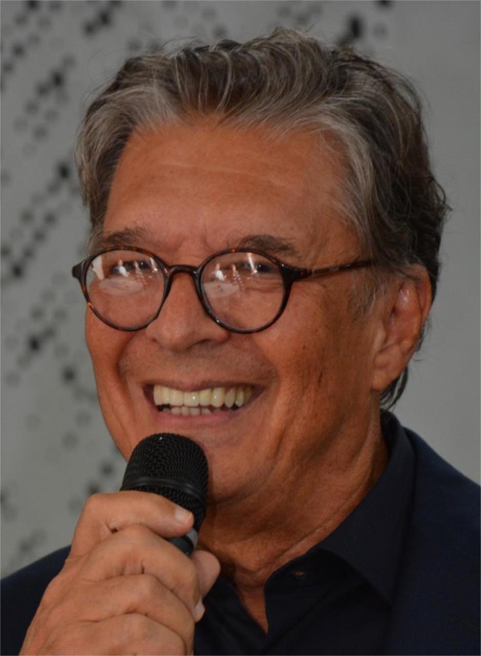 Ademir Hamú revela curiosidades da música goiana em livro que lança no Mercado da 74