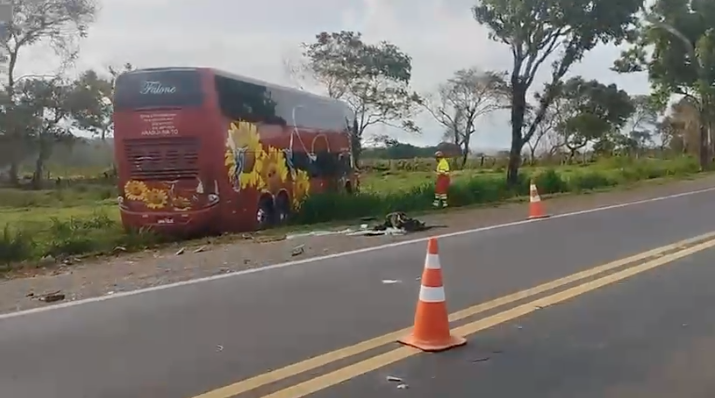 Motoristas morrem em acidente na BR-153