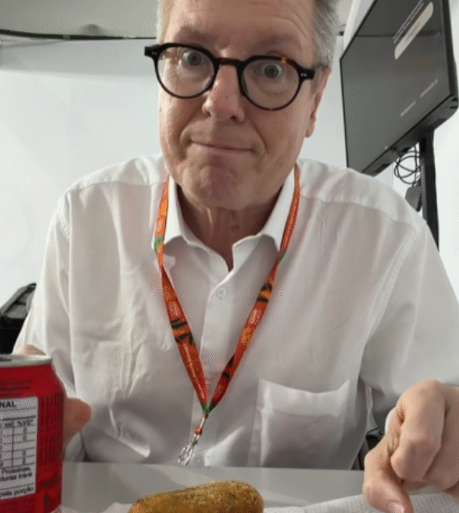 Lanches de luxo: jornalista gasta R$ 99 em dois salgados na COP30 e critica preços