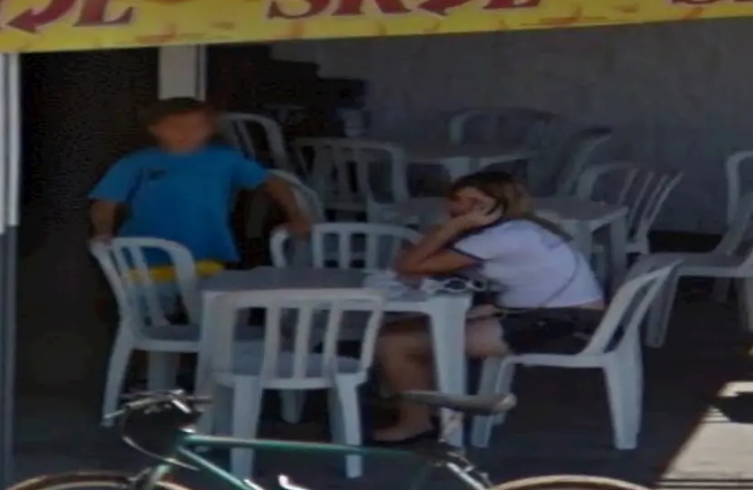 Mãe de Marília Mendonça revela história por trás de foto da cantora no Google Street View