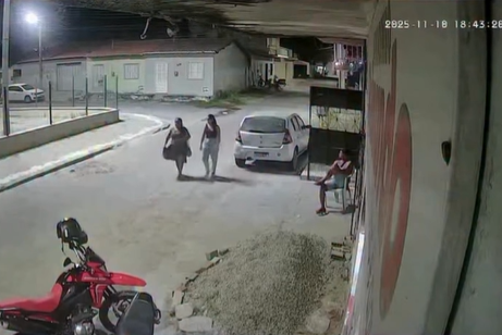 Tiros em plena noite: moradores correm após ataque armado