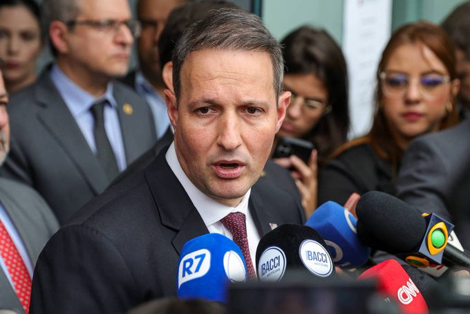Derrite altera texto e diz que PF pode investigar facção em parceria ou com autorização de estados