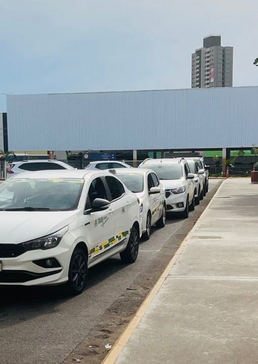 Prefeitura de Goiânia oferece treinamento a motoristas de táxi e aplicativos