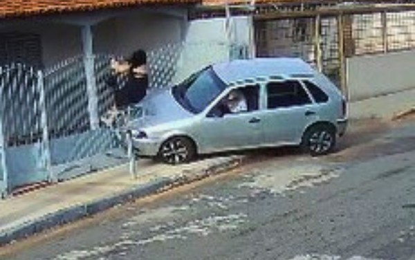Mulher escapa de ser atropelada por ex-marido bêbado em Morrinhos