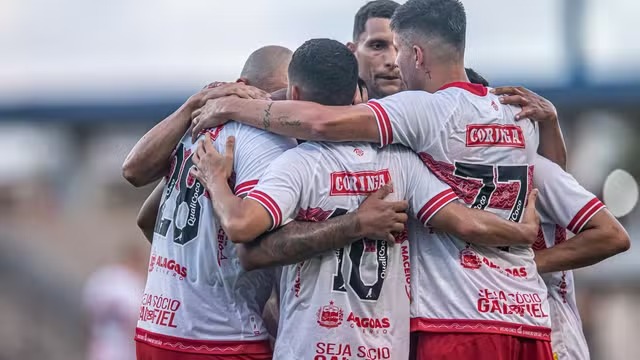 Vila Nova perde para CRB fora de casa; resultado mantém equipe alagoana com chance de acesso