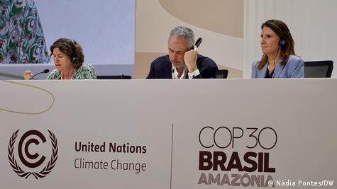 Mapa para fim dos combustíveis fósseis ficará fora dos textos da COP30