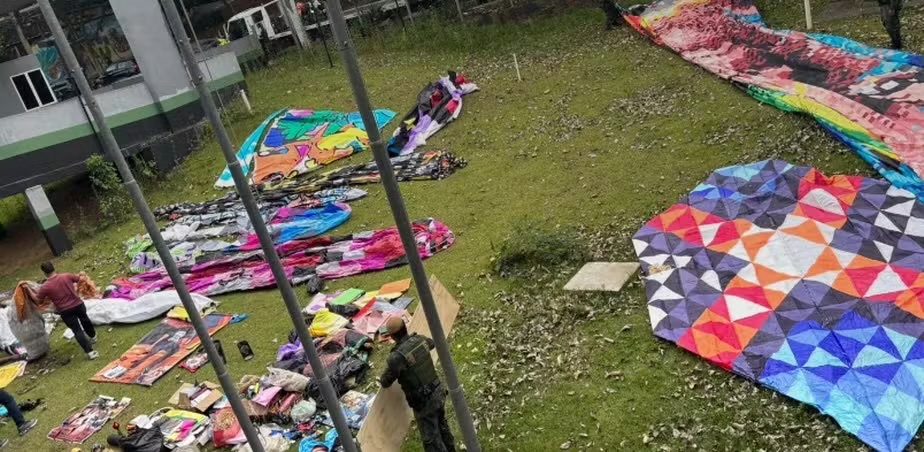 Operação contra balões ilegais cumpre mandados após explosão que matou homem em SP
