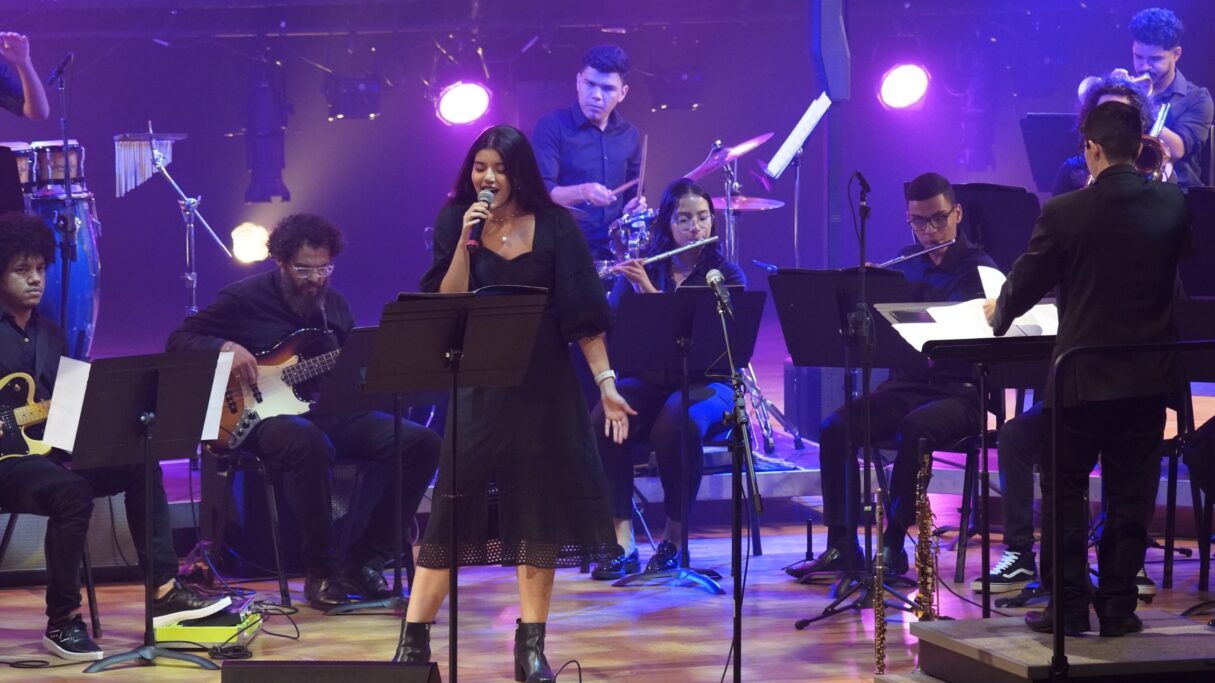 Big Band festeja obra de Jorge Vercillo no Basileu França
