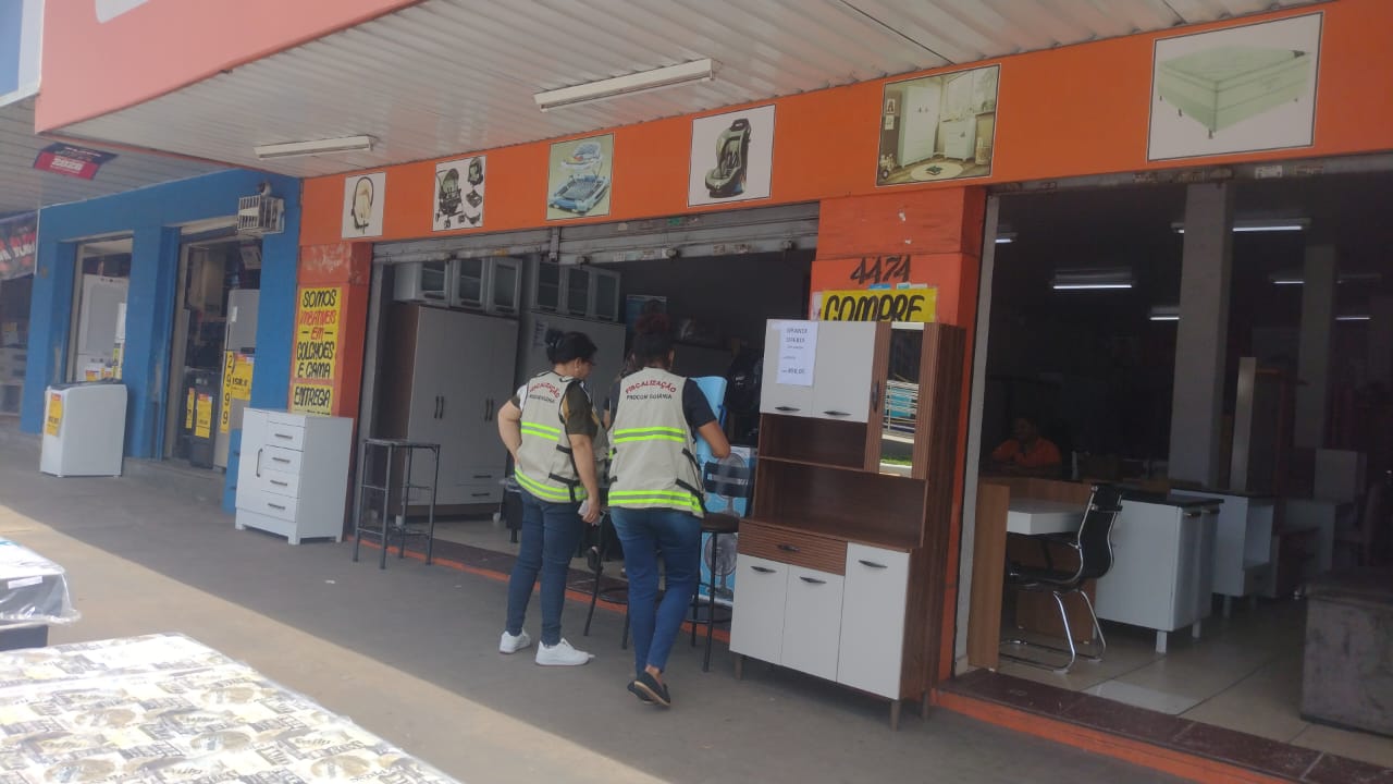 Procon Goiânia fiscaliza lojas de móveis e eletrodomésticos durante ação da Black Friday