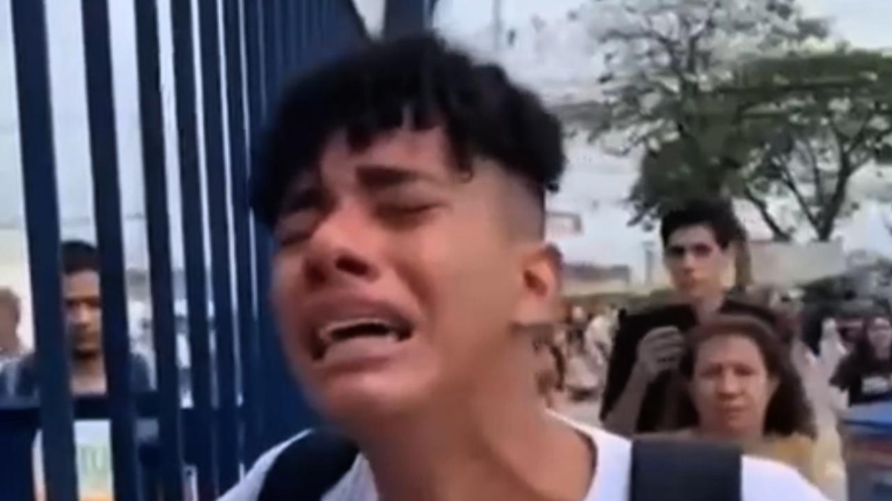 Vídeo: Estudante é impedido de fazer Enem após chegar atrasado ao local