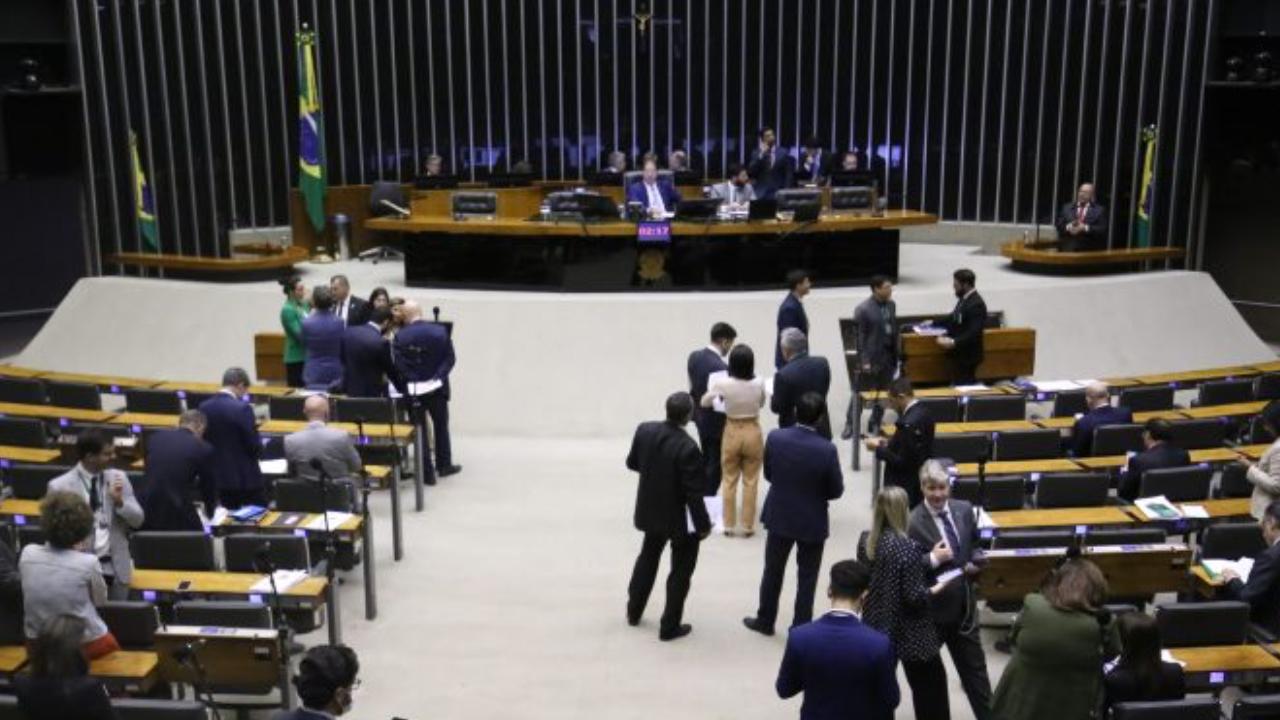 Câmara aprova isenção de Imposto de Renda para prêmios de atletas brasileiros