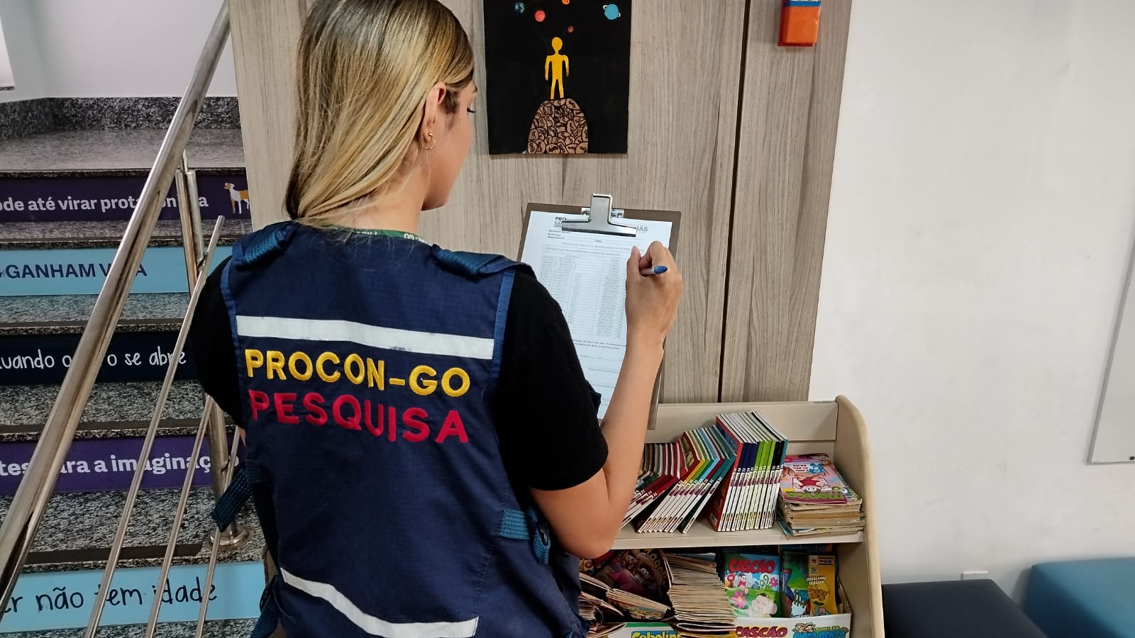 Pesquisa mostra variação de 148% na mensalidade escolar