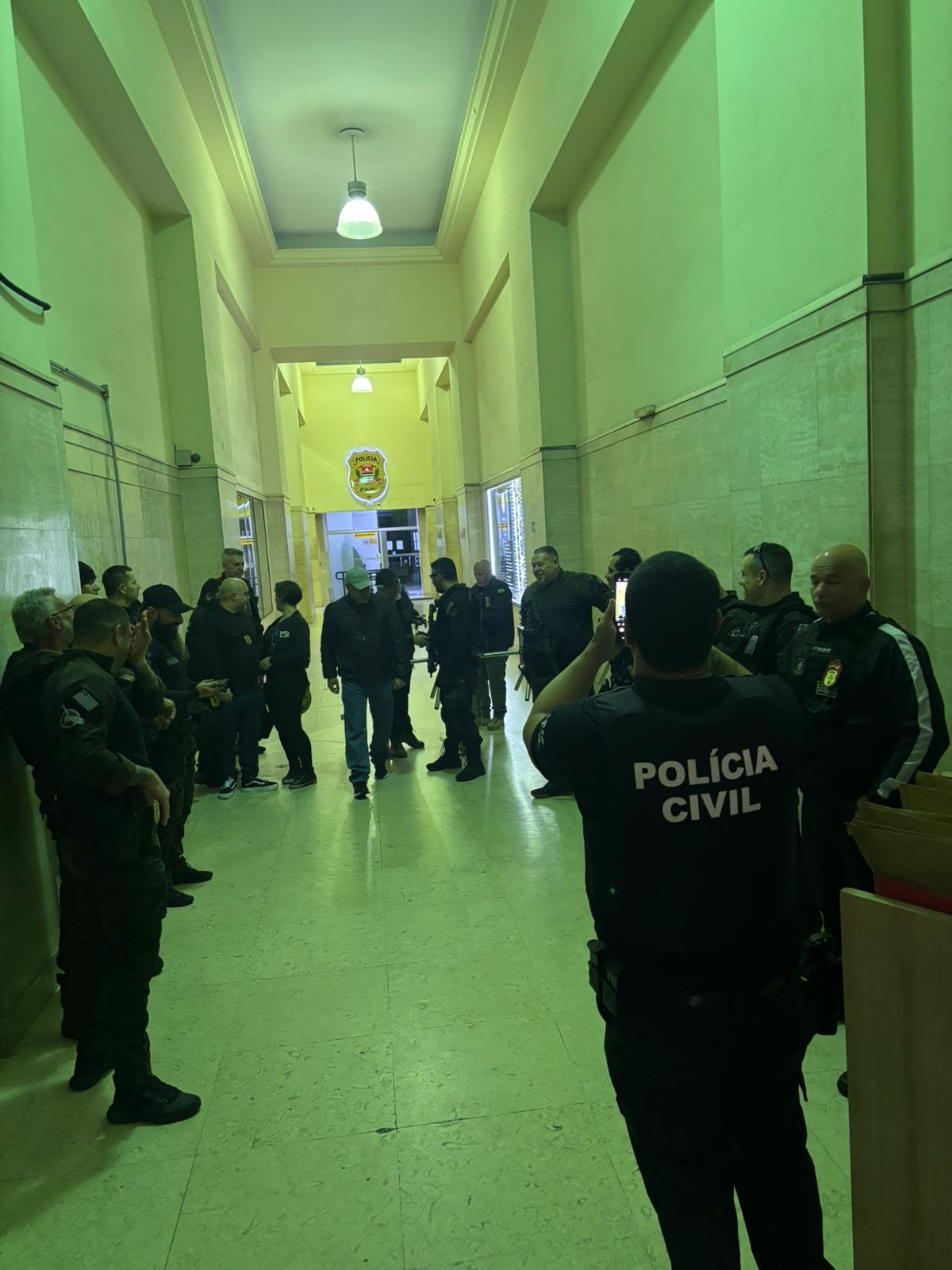 Três pessoas são presas suspeitas de aplicar golpe do “falso prêmio” pelo WhatsApp