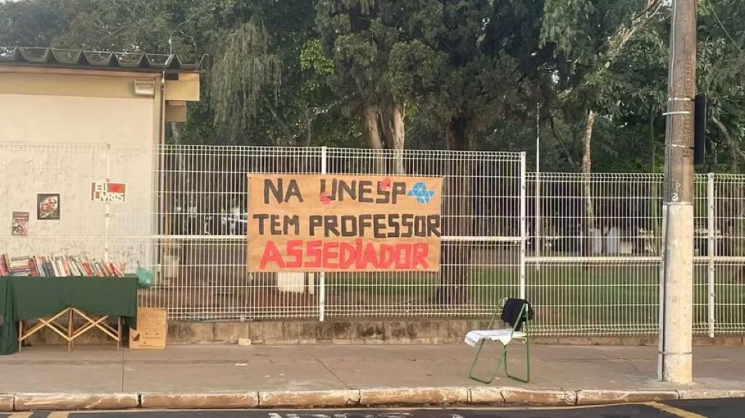 Unesp Marília demite professor acusado por 44 denúncias de assédio sexual