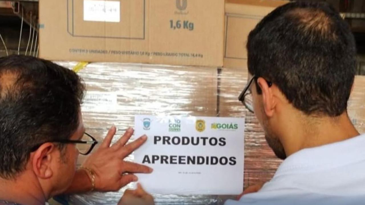 Polícia apreende 30 toneladas de sabão em pó falsificado em operação em Goiás
