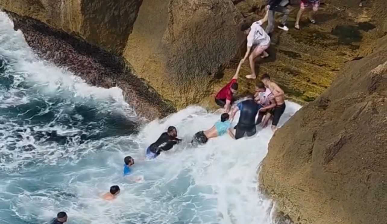 Cena de quase tragédia em praia do Marrocos vira alerta sobre perigos do mar