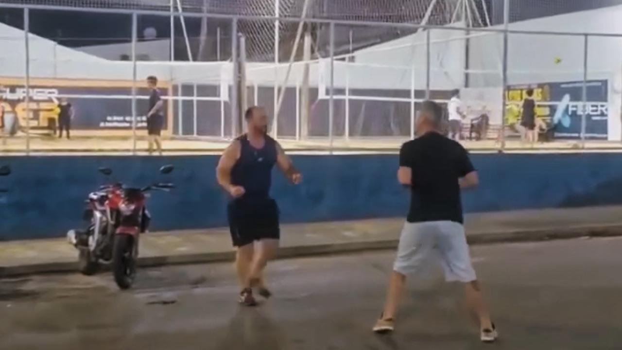 Vídeo: Briga em frente a supermercado é registrada em Aparecida de Goiânia