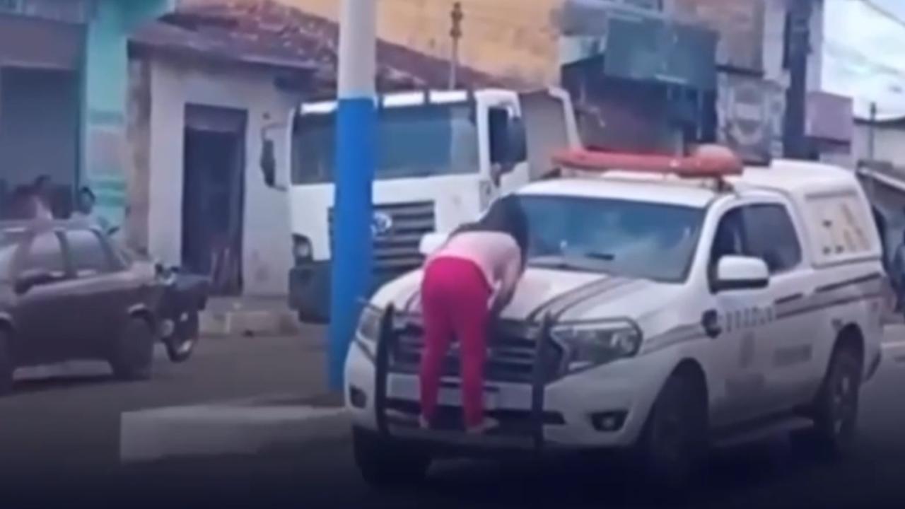 Vídeo: Vice-prefeito é detido após denúncia de agressão contra esposa