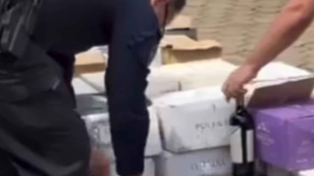 PRF apreende mais de mil garrafas de vinho irregular em Goiás