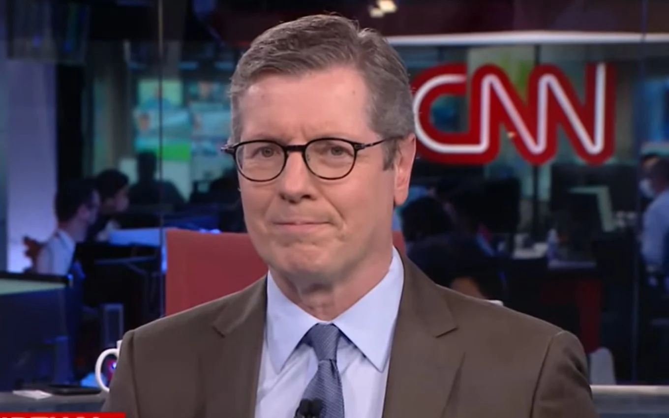Repórter da CNN Brasil critica preços abusivos na pré-COP 30, em Belém